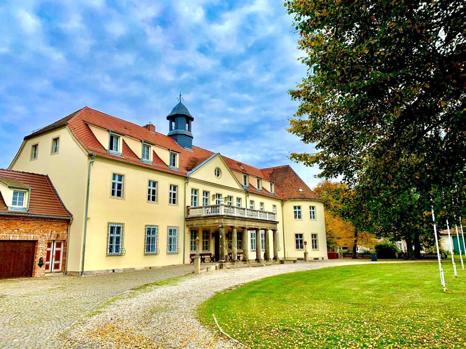 Hotel Garni Schloss Grochwitz Herzberg  Bagian luar foto