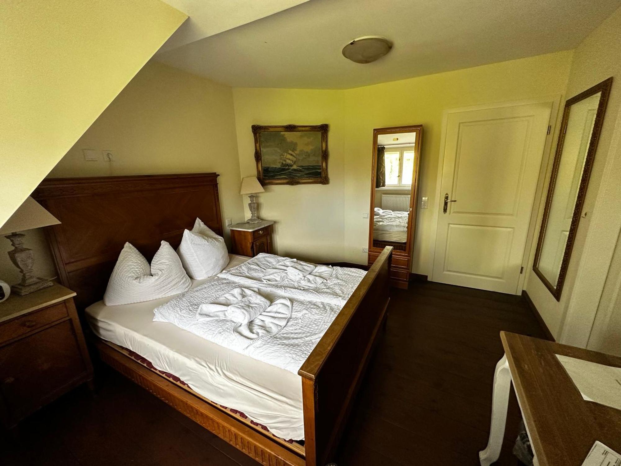 Hotel Garni Schloss Grochwitz Herzberg  Bagian luar foto